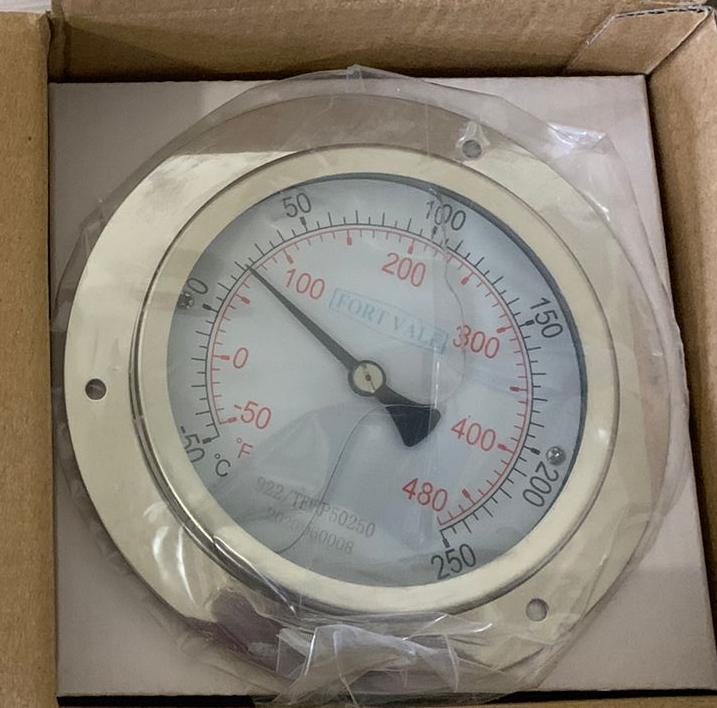 Аналоговый термометр с 2500 мм капиллярной  трубкой. Диапазон: -50°C до 250°C